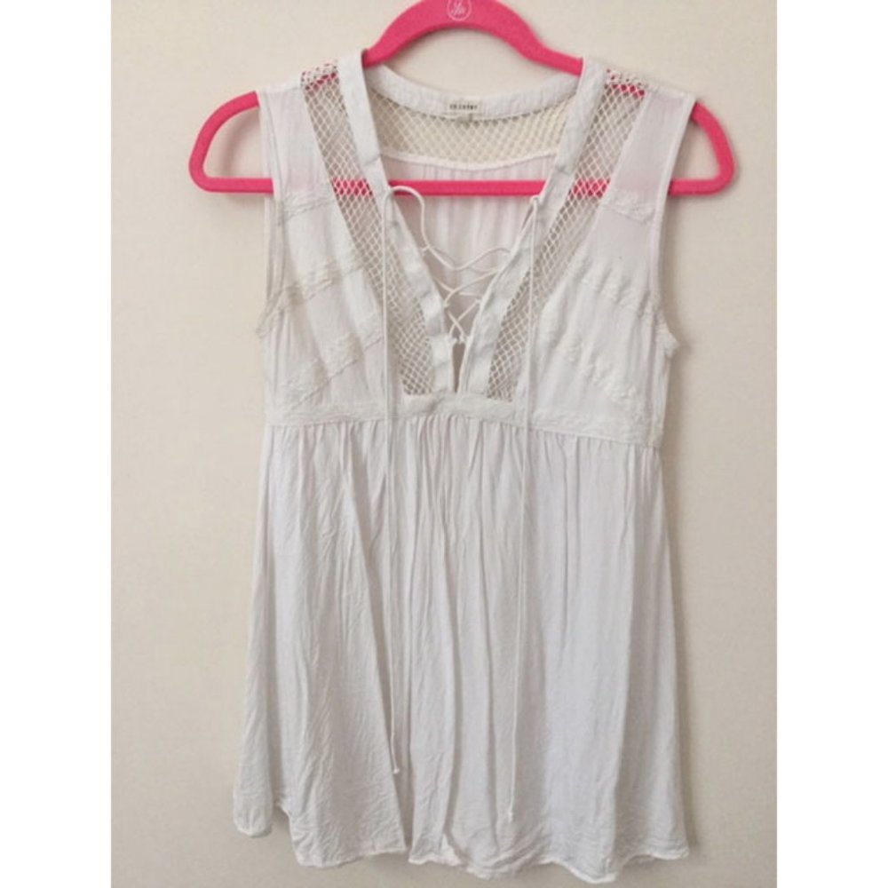 En Creme Lace Up Tunic Tank Size Small